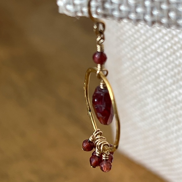 Antiqua Artisan Semi Precious Ruby Drop Pendant & Beads Quartz Stone Gold Fill - Picture 4 of 16